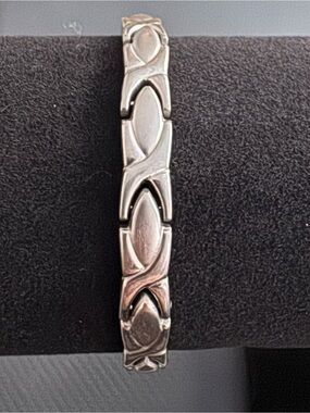 Brushed Titanium Link Bracelet - Hypoallergenic